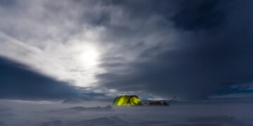 Exploring the Beauty of Natural Shelters: A Guide to Earth's Hidden Havens