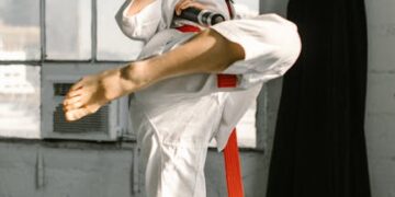 7 Essential Techniques for Mastering Escape and Evade Tactics in Urban Environments